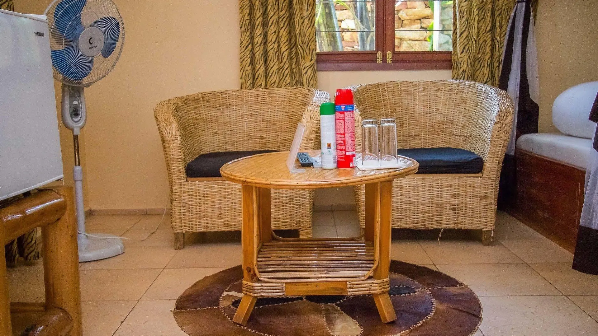 2 Friends Guest House Jinja Hotel